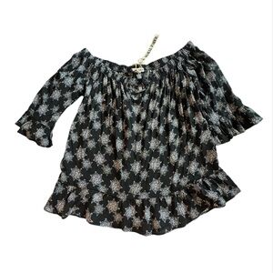 Moral Fiber black & white off the shoulder blouse w/ ruffle hem & sleeves SMALL